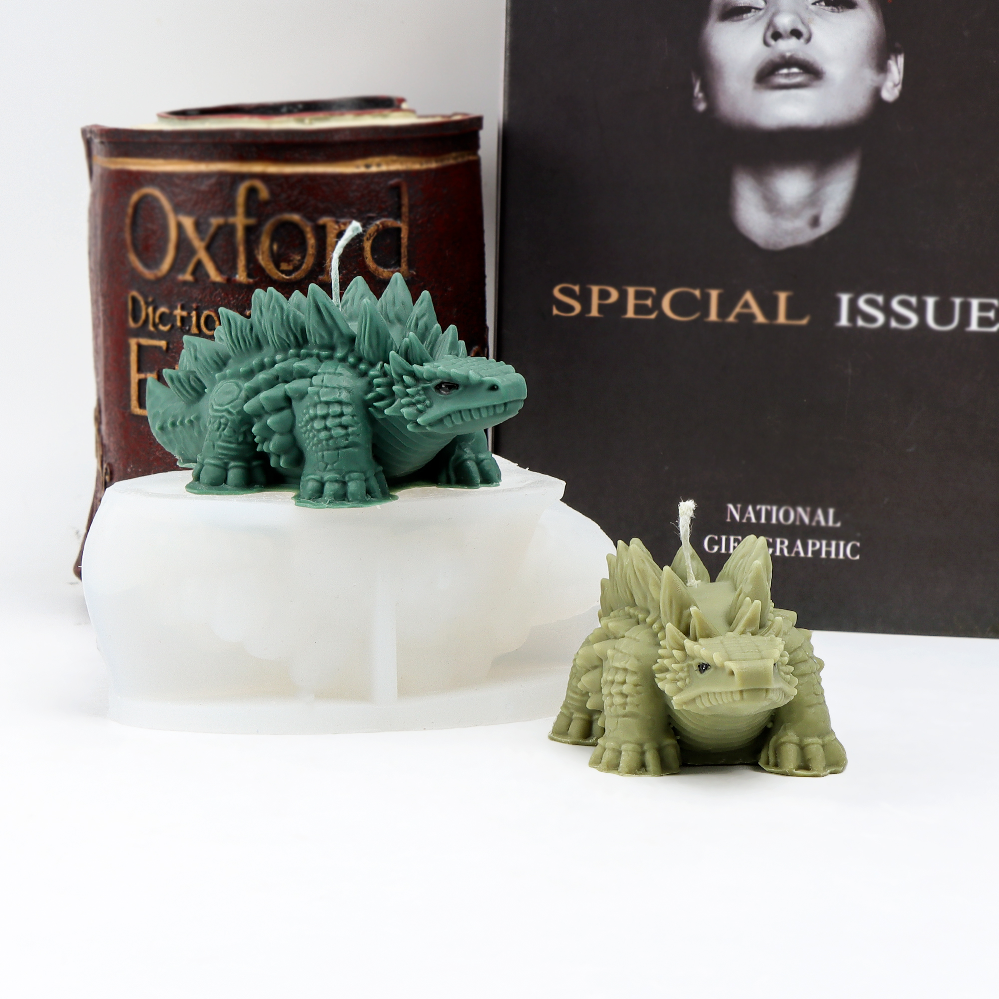 3D Stegosaurus Silicone Candle - مراجعة Soap Making Designs وسعره